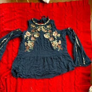 American Eagle shirt
